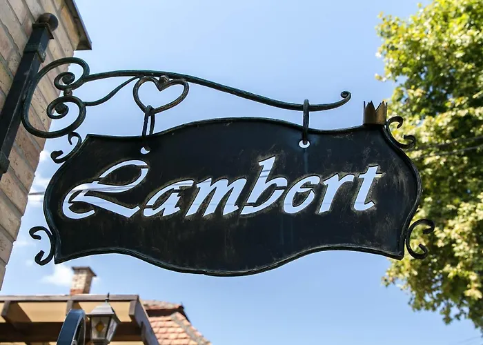 Готель Lambert Берегове